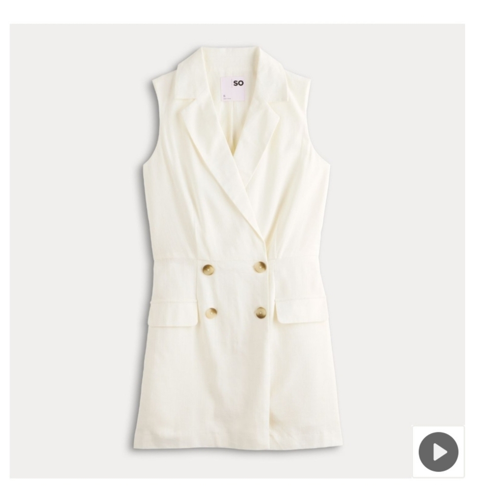 **NWT**Stylish Cream Sleeveless Romper